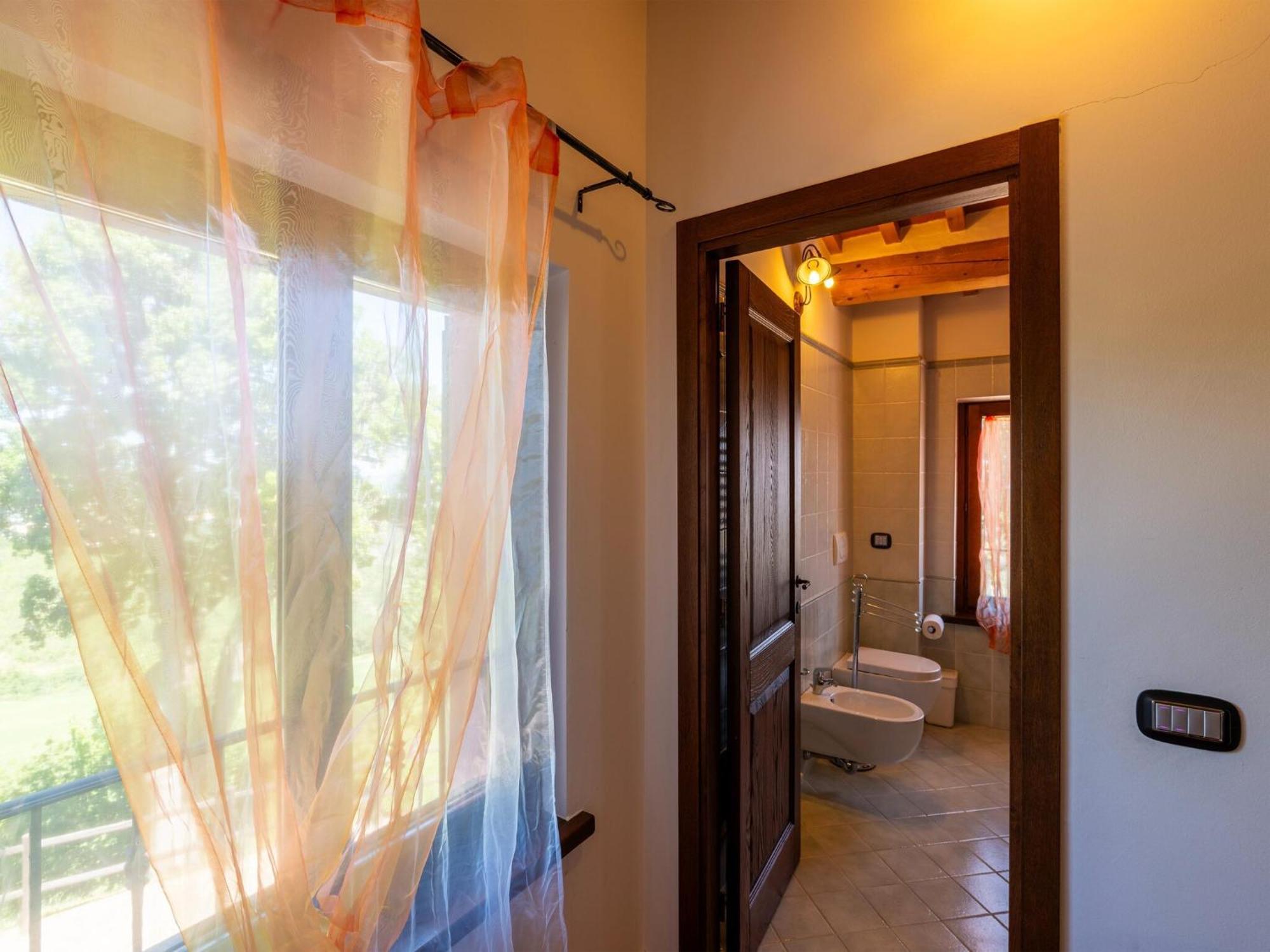 Apartment In A Farmhouse With 2 Swimming Pools Smirra Esterno foto
